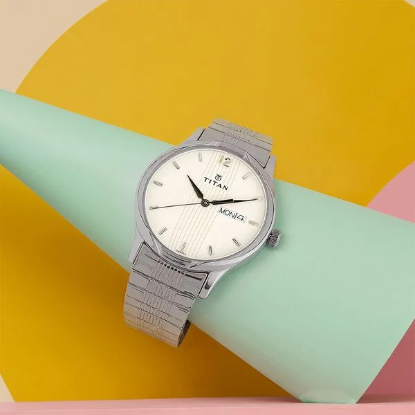Titan Quartz Analog with Day and Date Watch